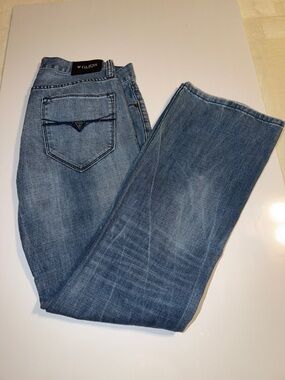 GUESS Men's Medium Blue Relaxed Foot Marcus Fit Jeans. Size 32. NWOT